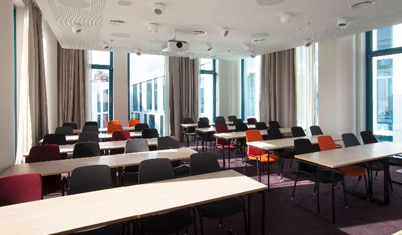 Konferenssit