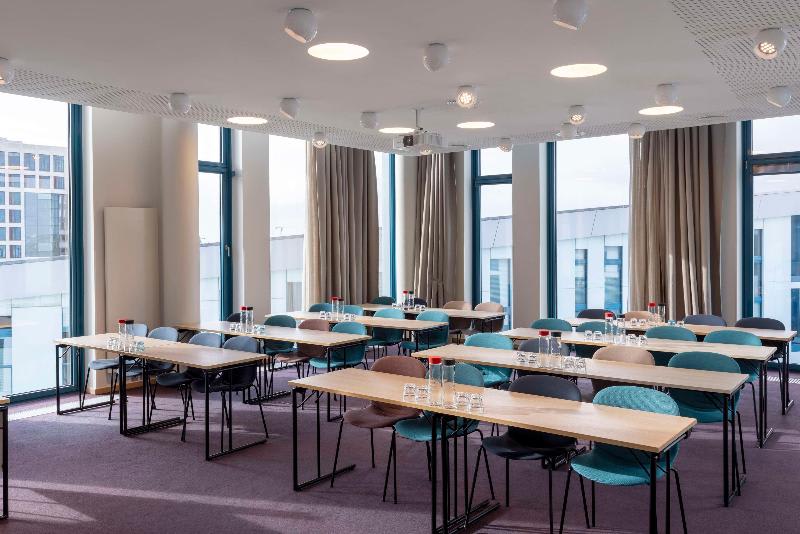 Konferenssit