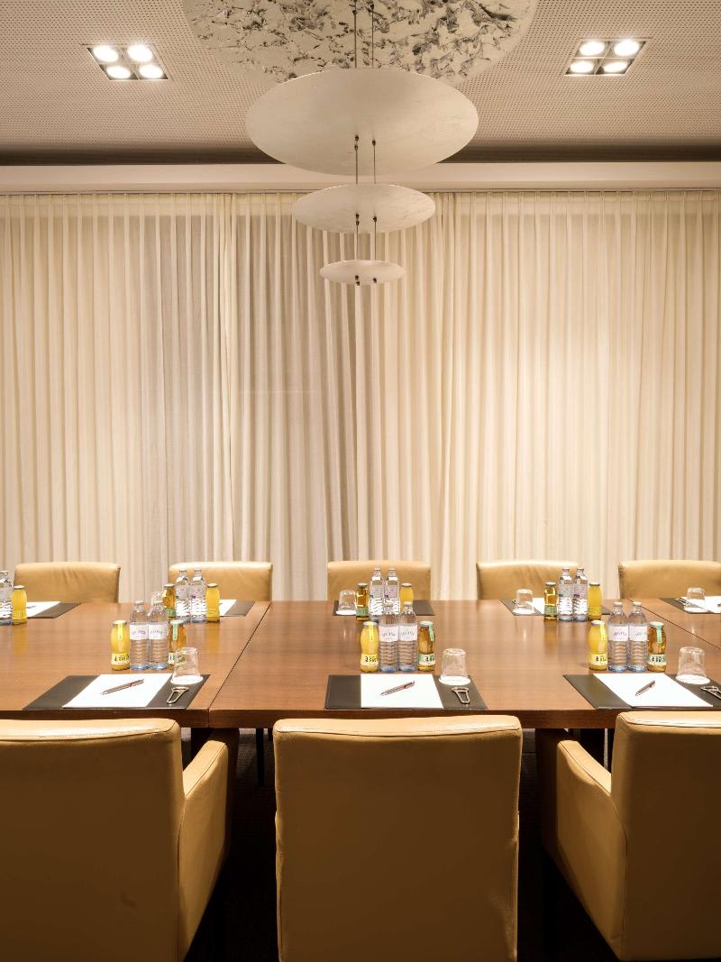Konferenssit