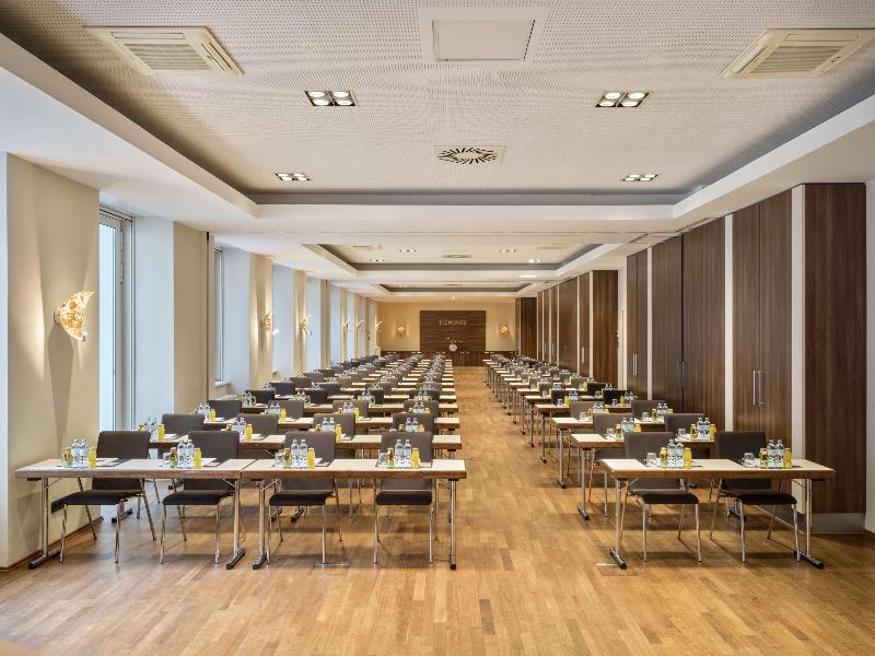 Konferenssit