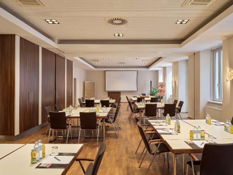 Konferenssit