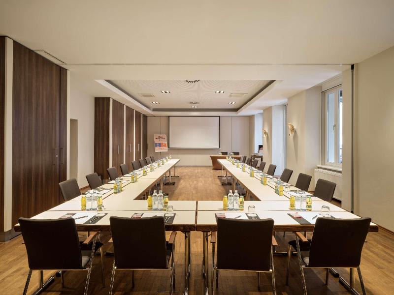 Konferenssit