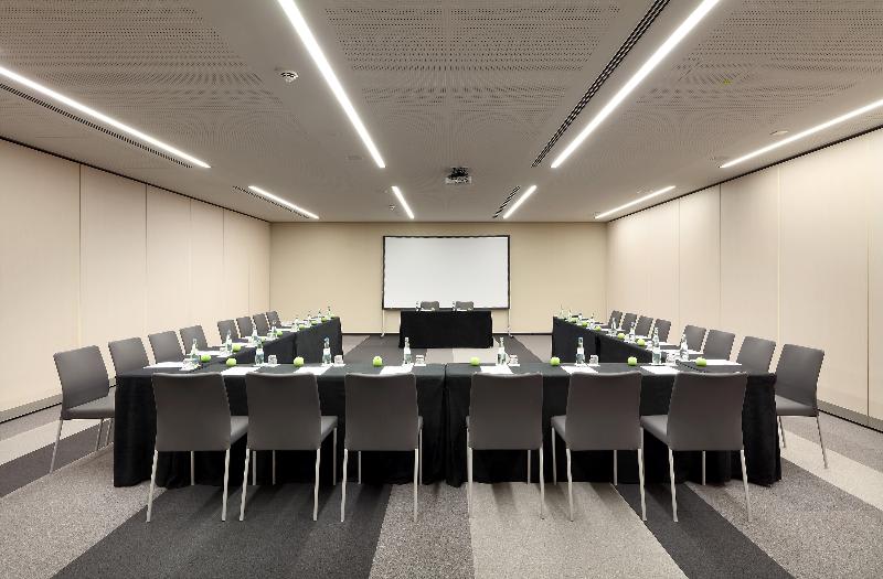 Konferenssit