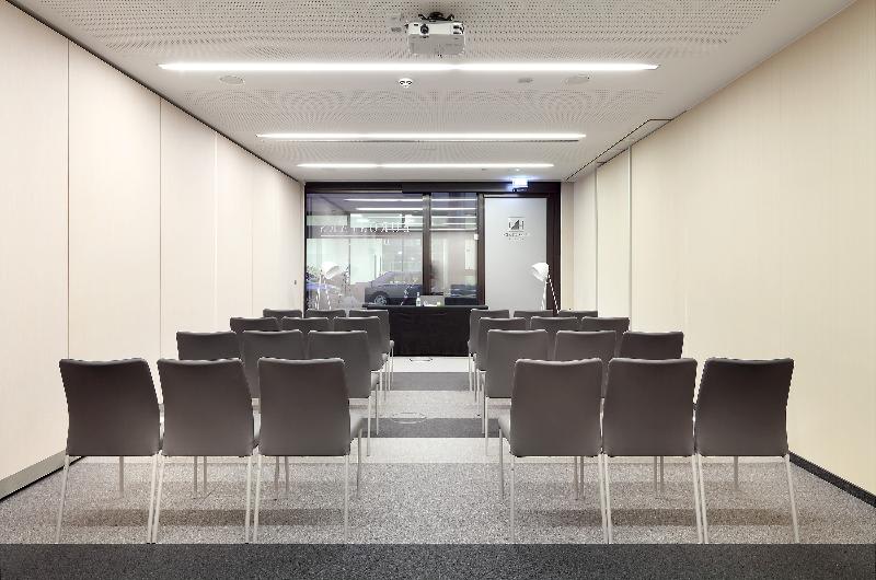 Konferenssit