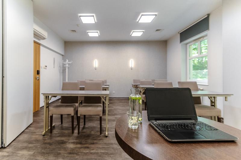 Konferenssit