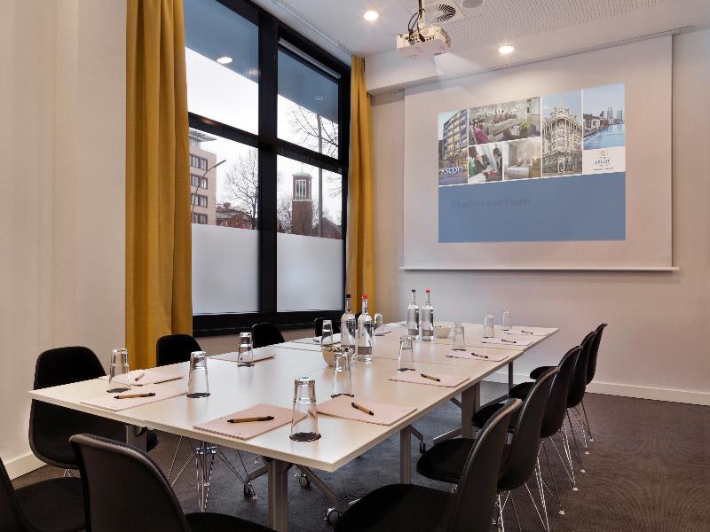 Konferenssit