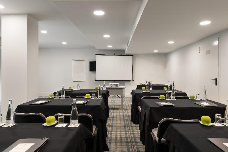 Konferenssit