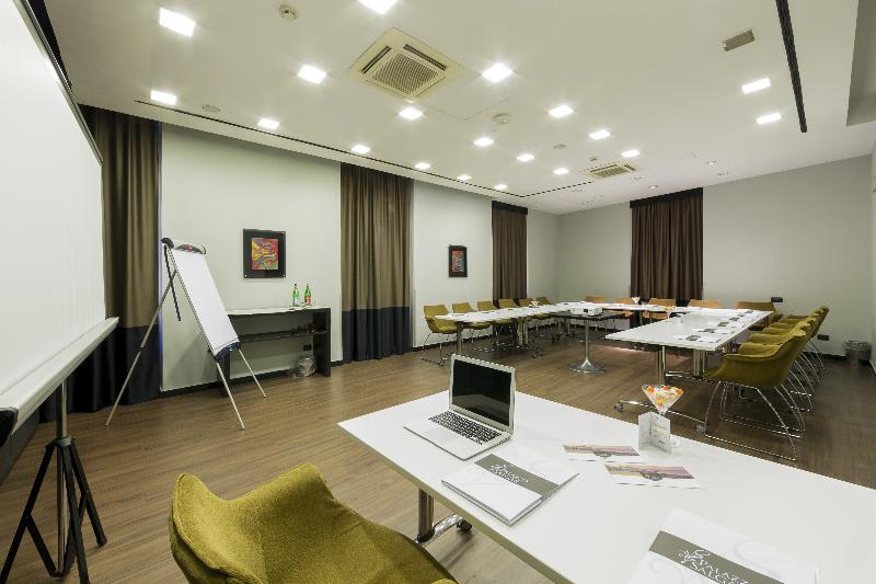 Konferenssit