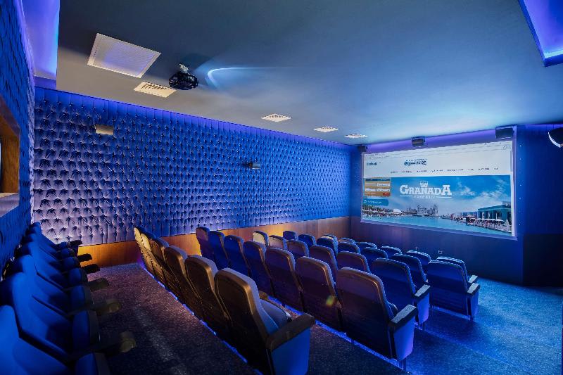 Urheilu ja viihde