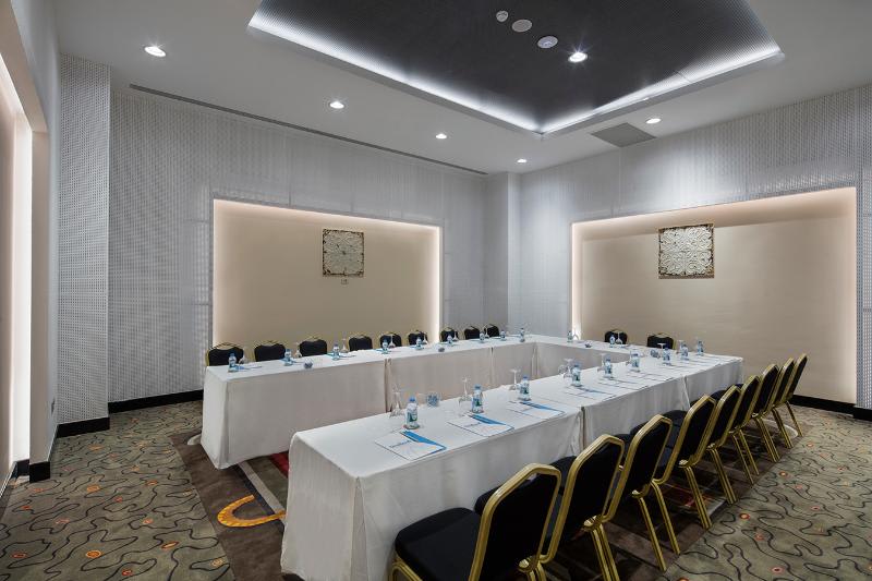 Konferenssit