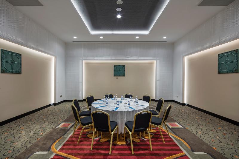 Konferenssit