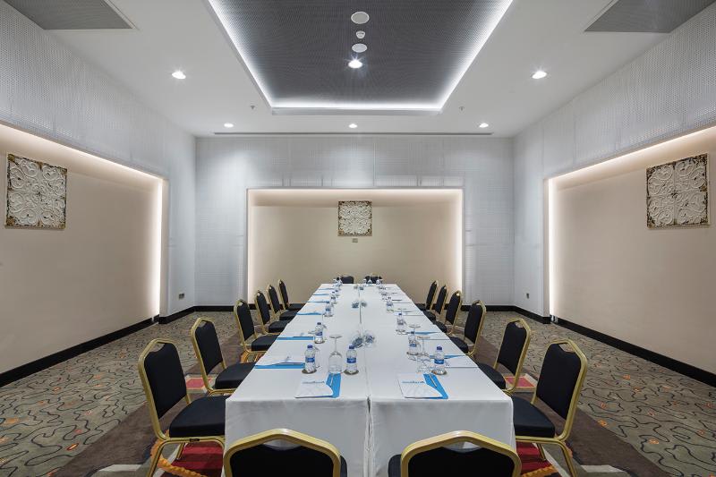 Konferenssit