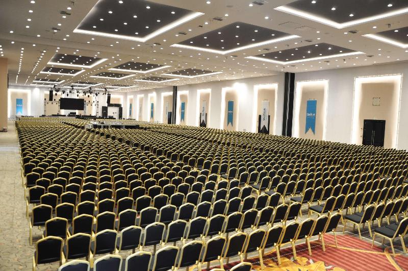 Konferenssit