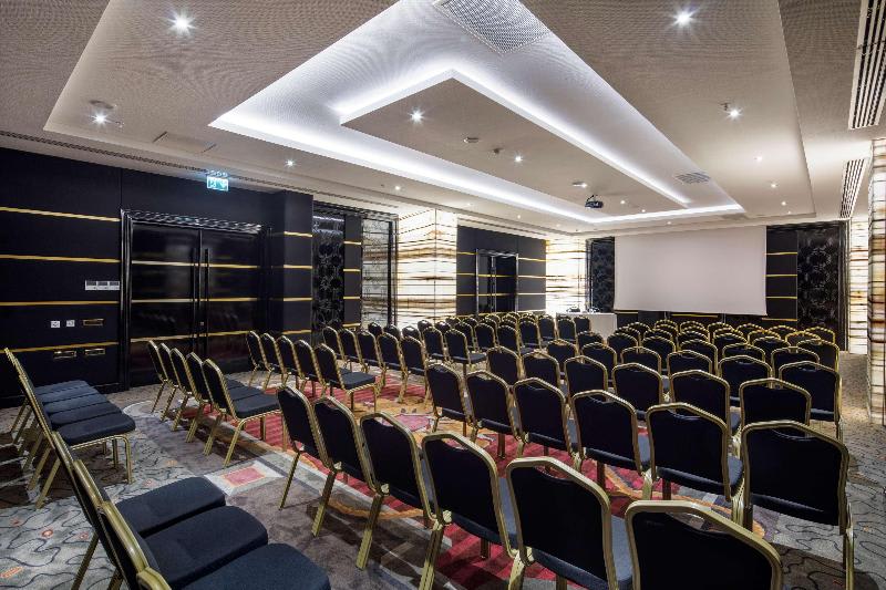 Konferenssit