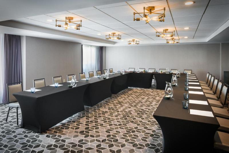 Konferenssit