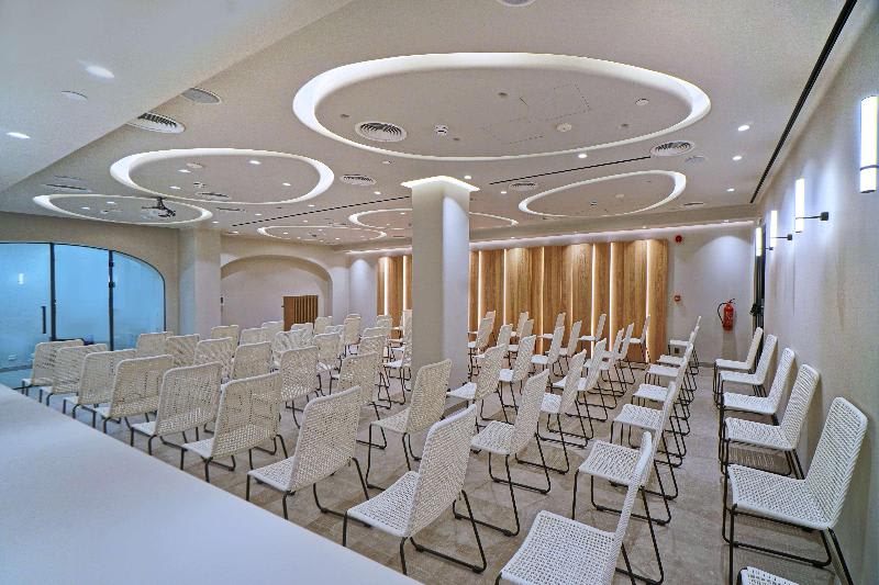 Konferenssit