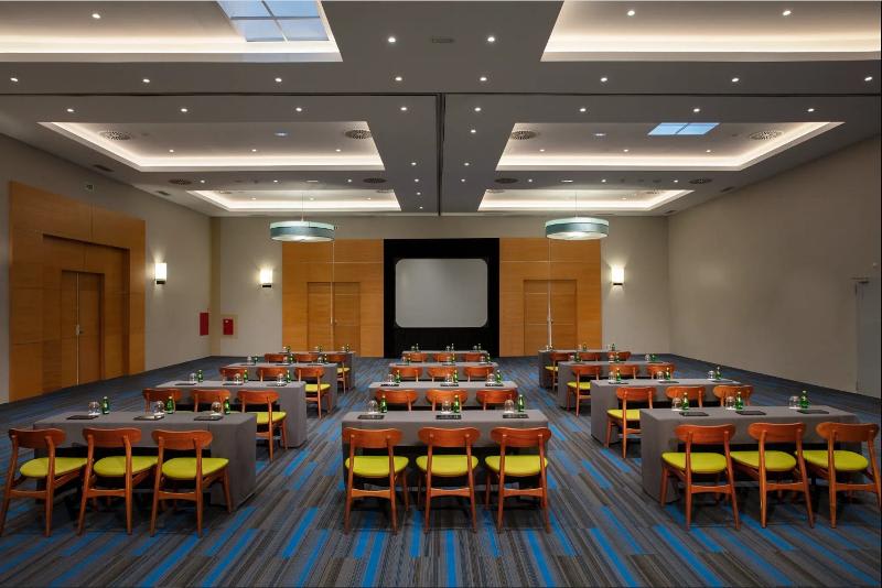 Konferenssit