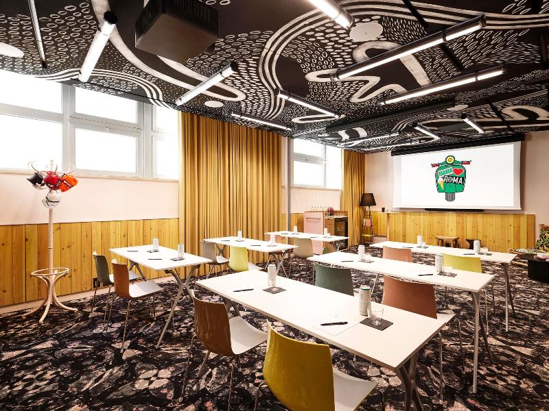 Konferenssit
