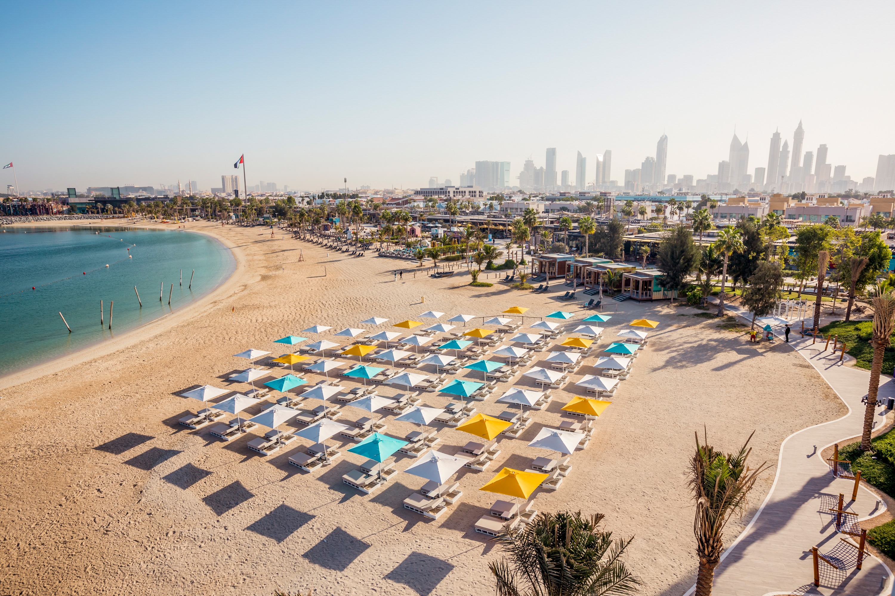 La Mer Beach