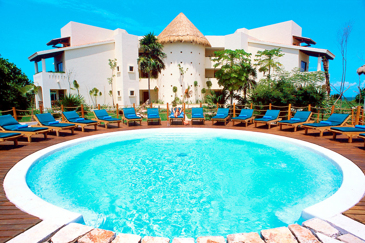 Jacuzziallas Royal Clubin vieressä