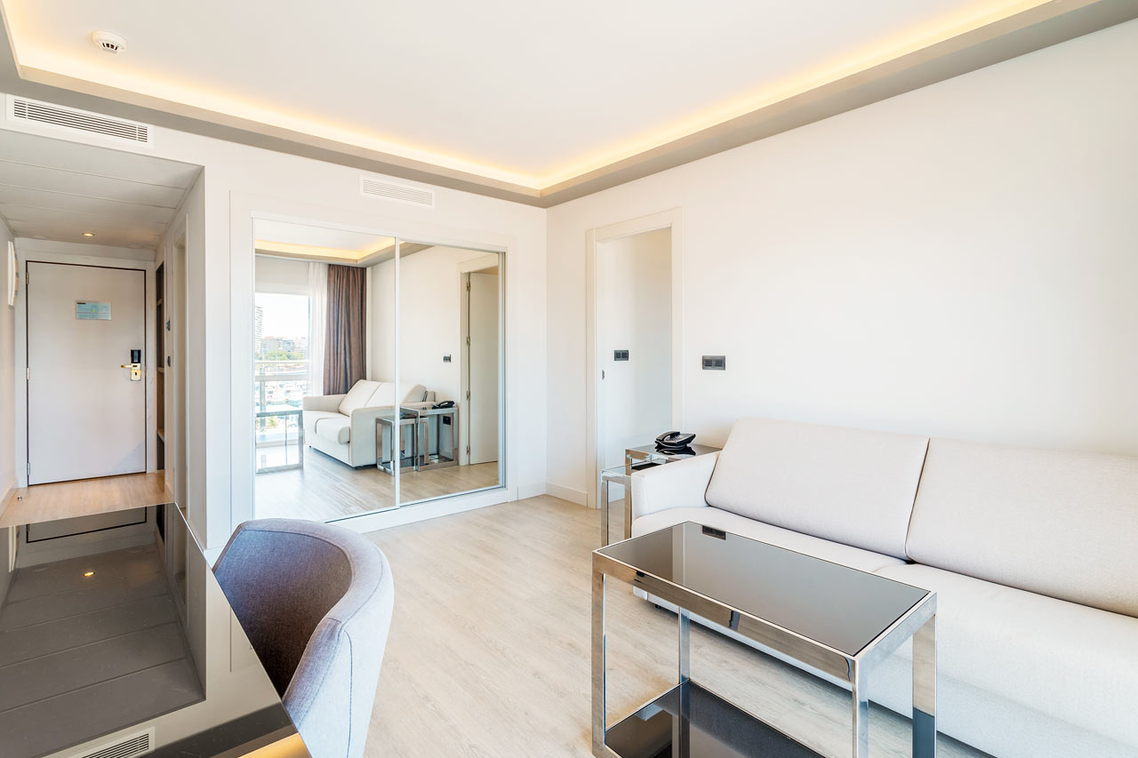 Junior Suite satamaan päin