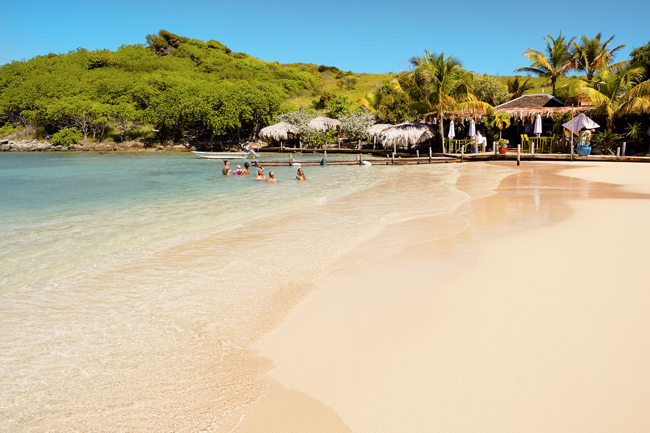 Pinel Island, Orient Bay