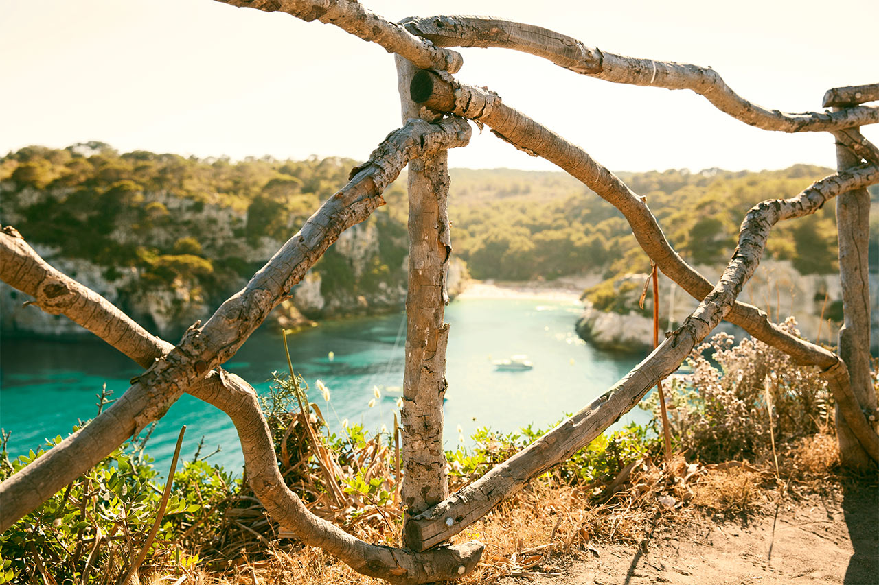 Cala Macarella, Cala'n Boschin lähistöllä